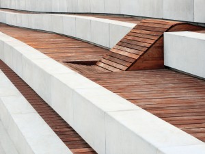 מדרגות, מדרגות ישיבה(טריבונות), ספסלים ואלמנטים מיוחדים מבטון אדריכלי.